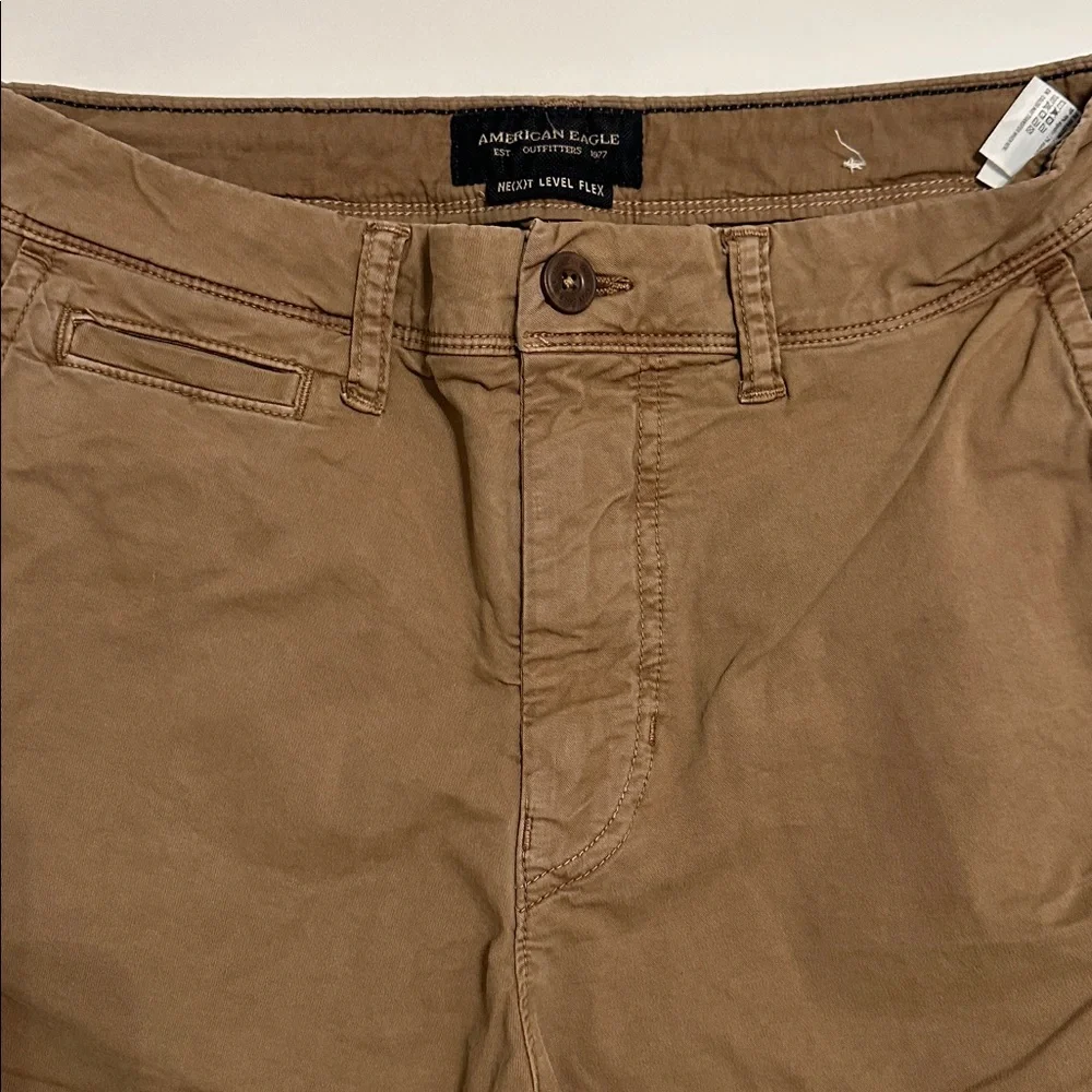 Men’s American Eagle Outfitters Tan Flat Front Shorts, Size 31 - Picture 2 of 6